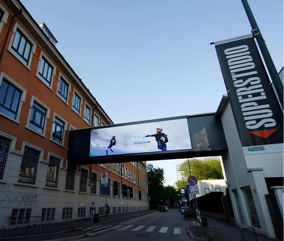 Schermi LED outdoor creati per resistere